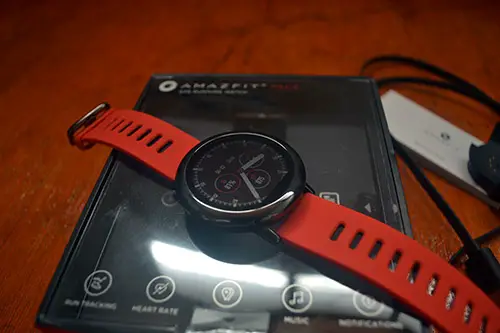 smartwatch compatible strava